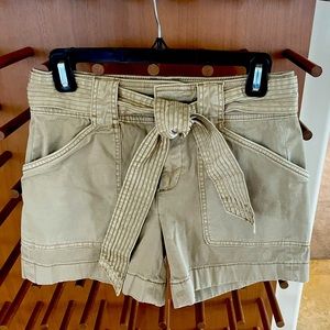 White House Black Market cute cargo shorts!